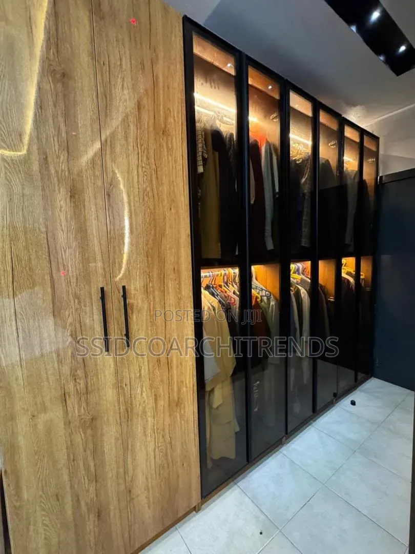 Furnished 3bdrm Block of Flats in Akin Adesola for rent