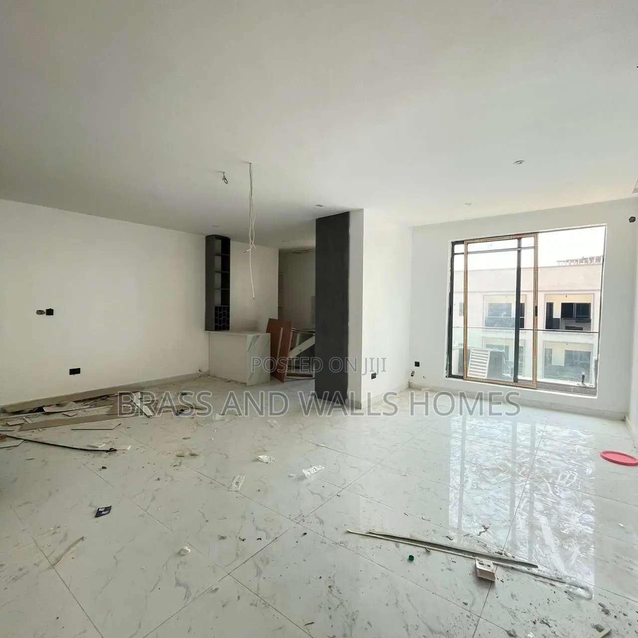 Furnished 2bdrm Apartment in Lekki Phase 1 for sale