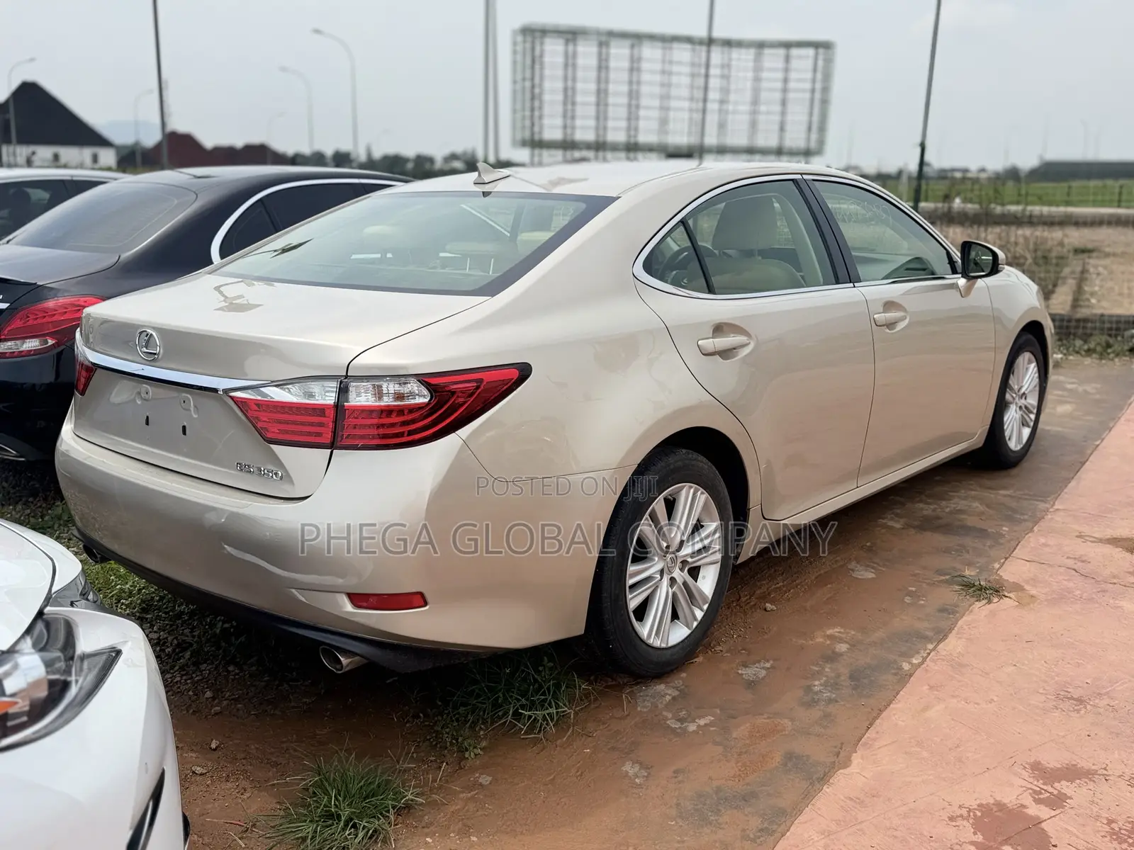 Lexus ES 350 FWD 2013 Gold
