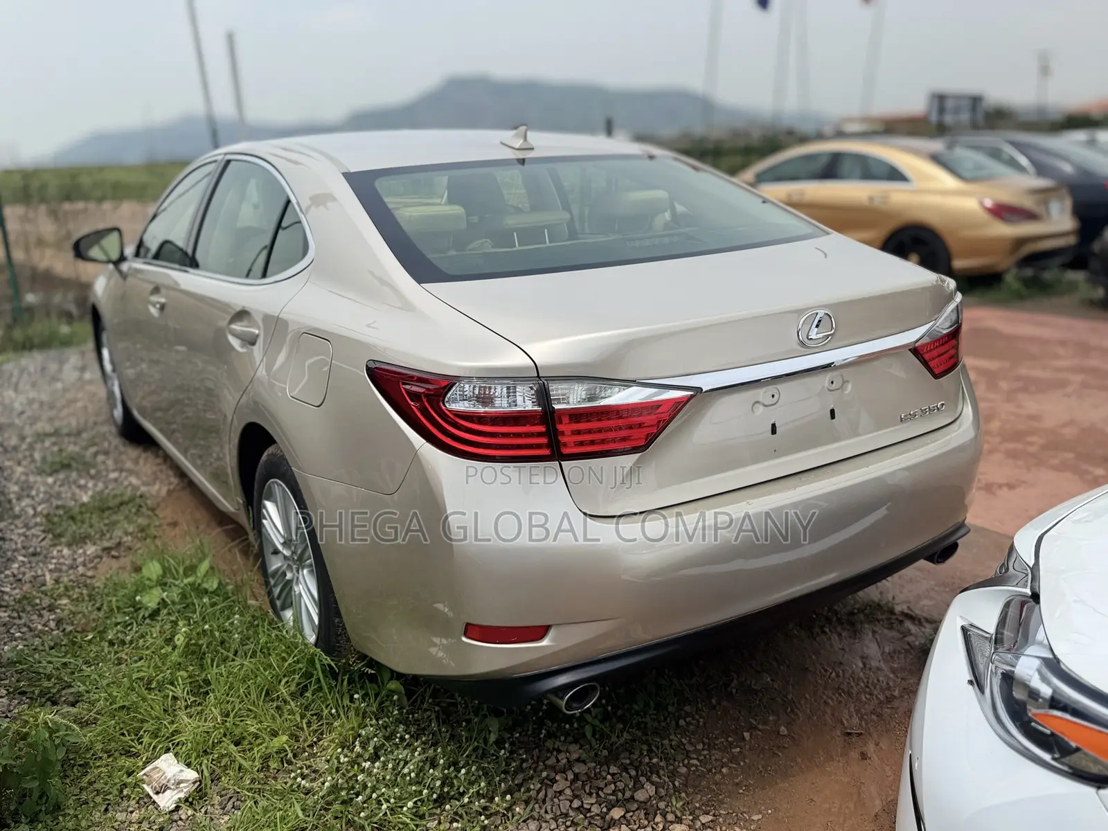Lexus ES 350 FWD 2013 Gold