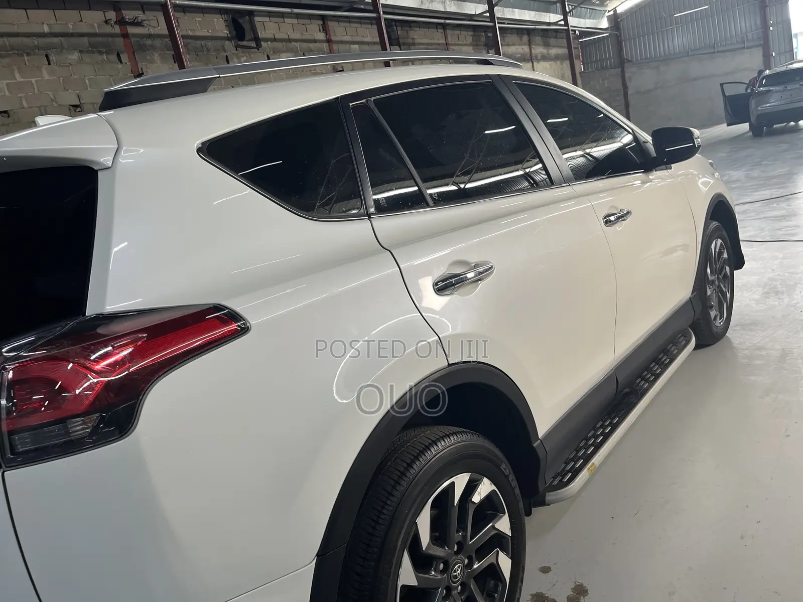 Toyota RAV4 2018 White