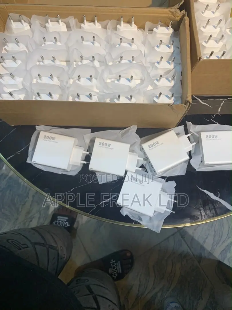 Fast Charger for iPhone and Macbook