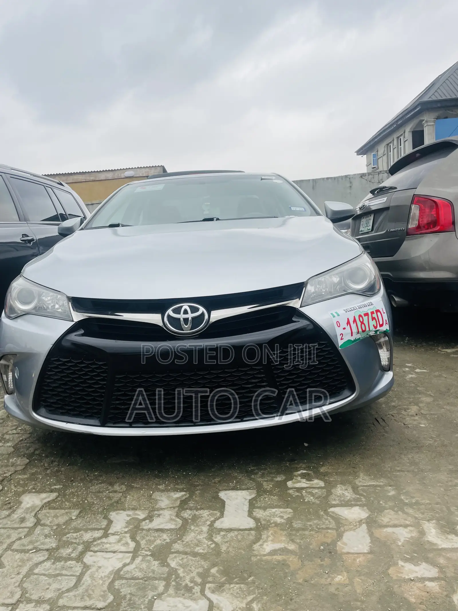 Toyota Camry SE 4dr Sedan (2.5L 4cyl 6A) 2017 Silver