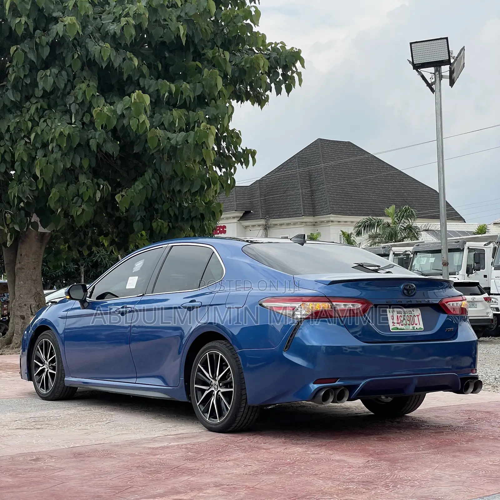 Toyota Camry 2019 Blue