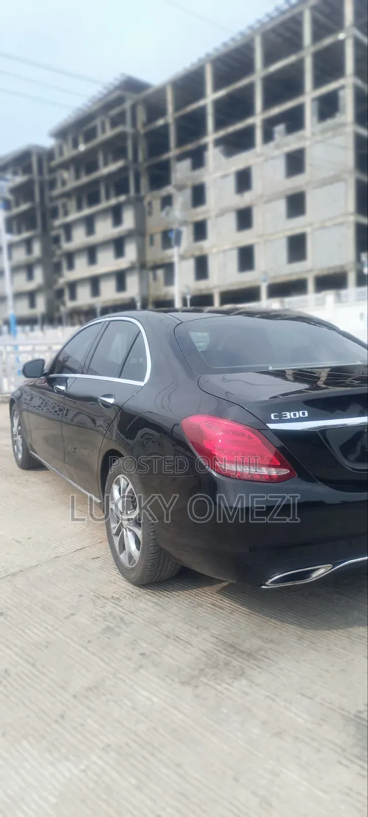 Mercedes-Benz C300 2016 Black