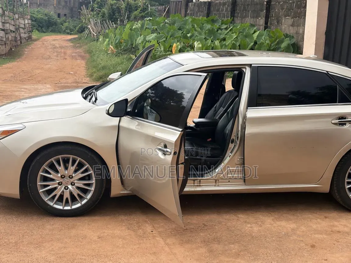 Toyota Avalon 2014 Gold