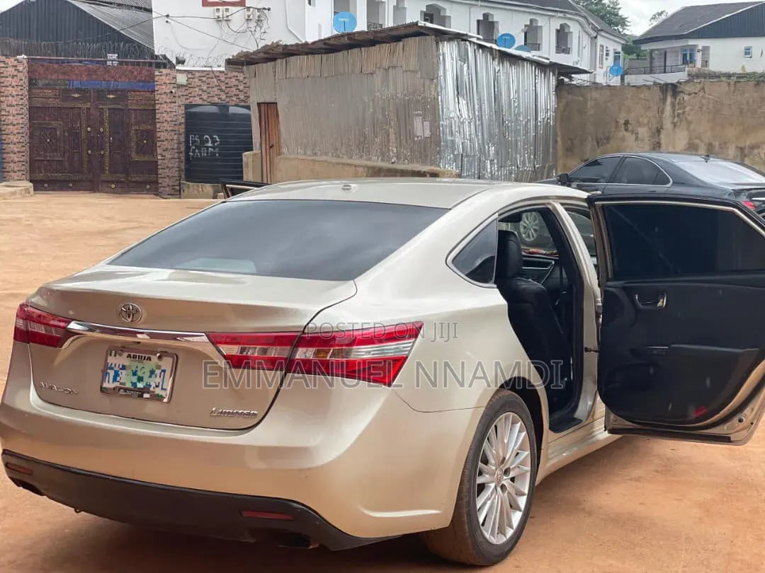 Toyota Avalon 2014 Gold