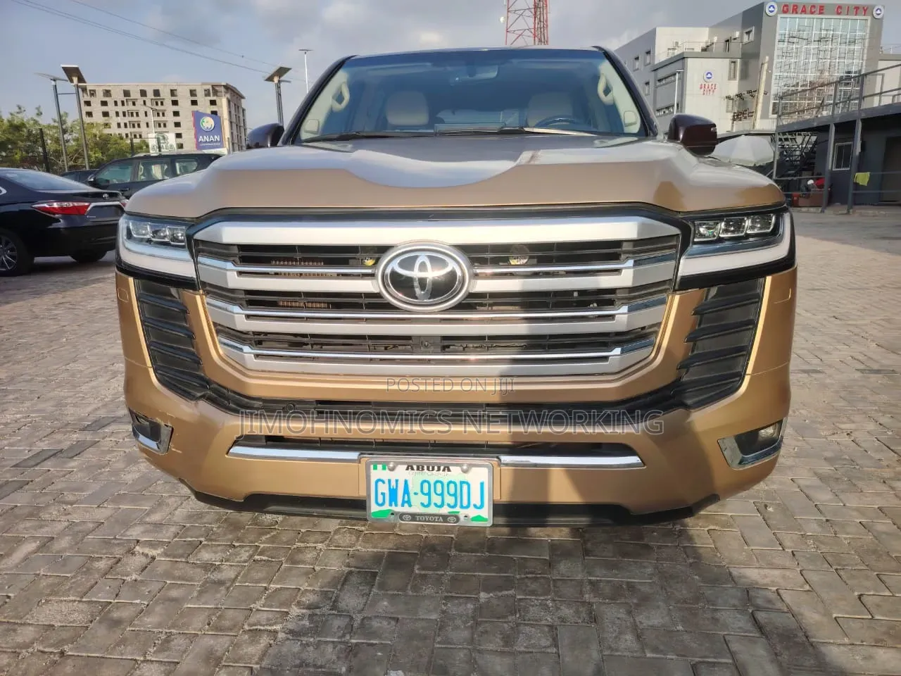 Toyota Land Cruiser 2019 Gold