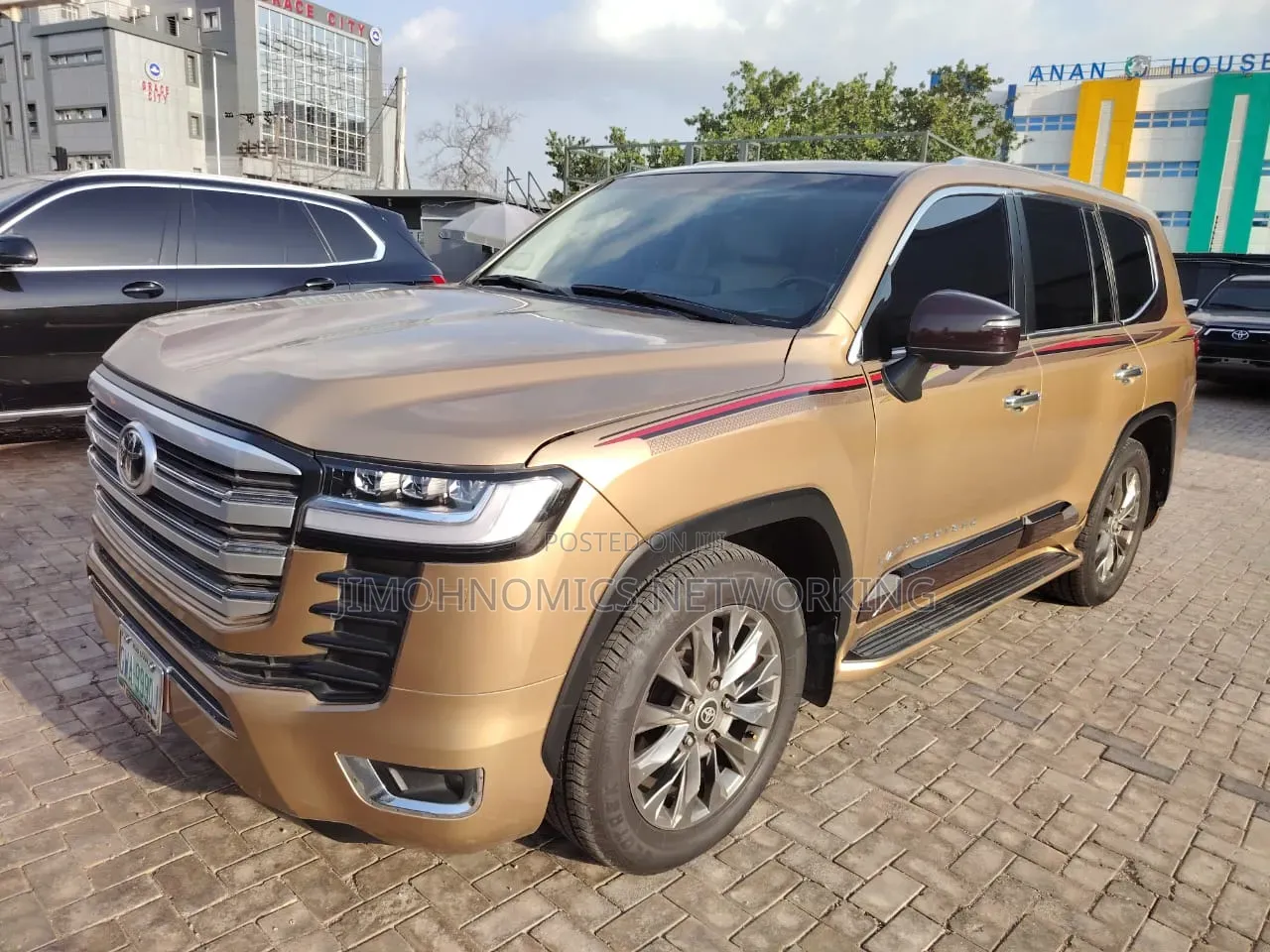 Toyota Land Cruiser 2019 Gold