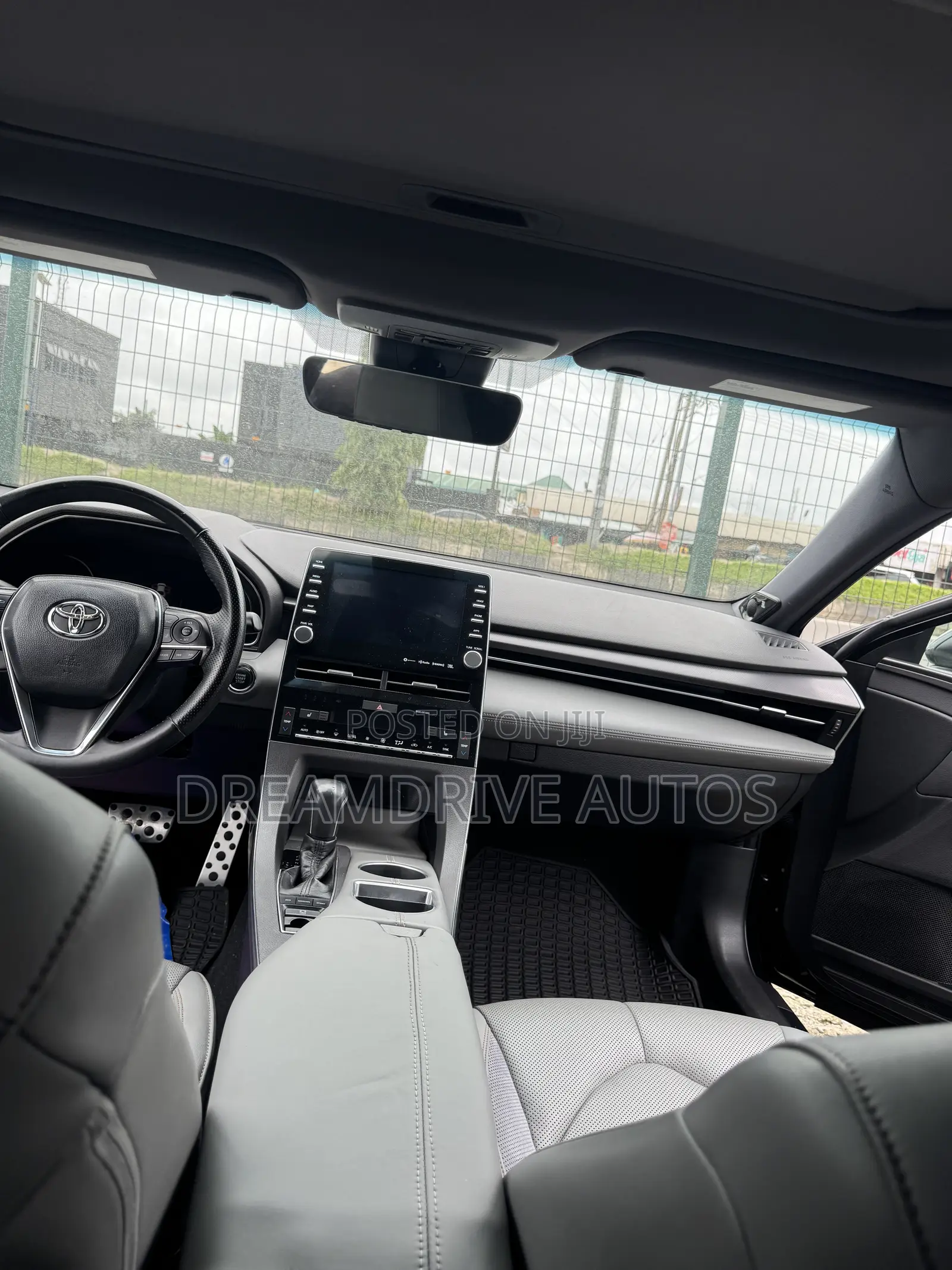 Toyota Avalon XSE FWD Sedan (3.5L V6 8A) 2019 Black