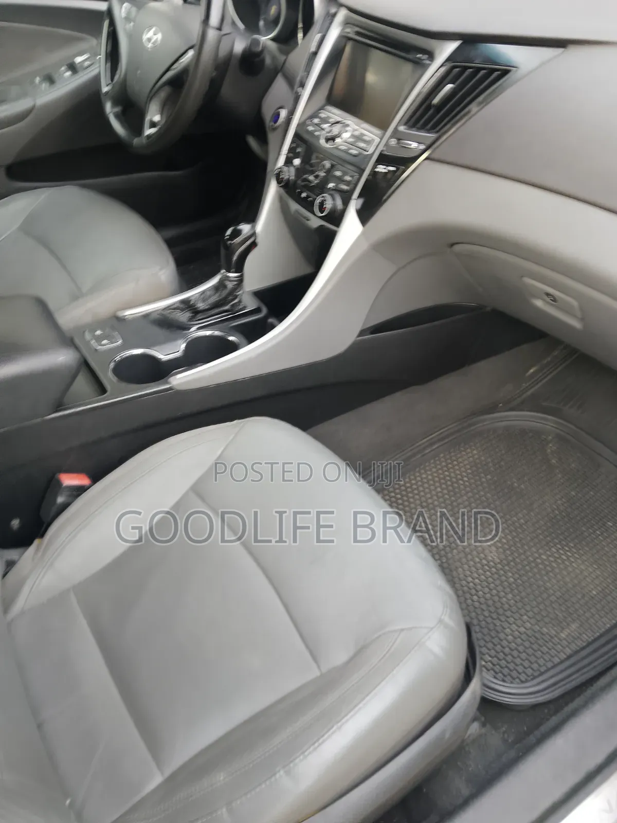 Hyundai Sonata Limited 2.0T Sedan (2.0L 4cyl 6A) 2013 Gray