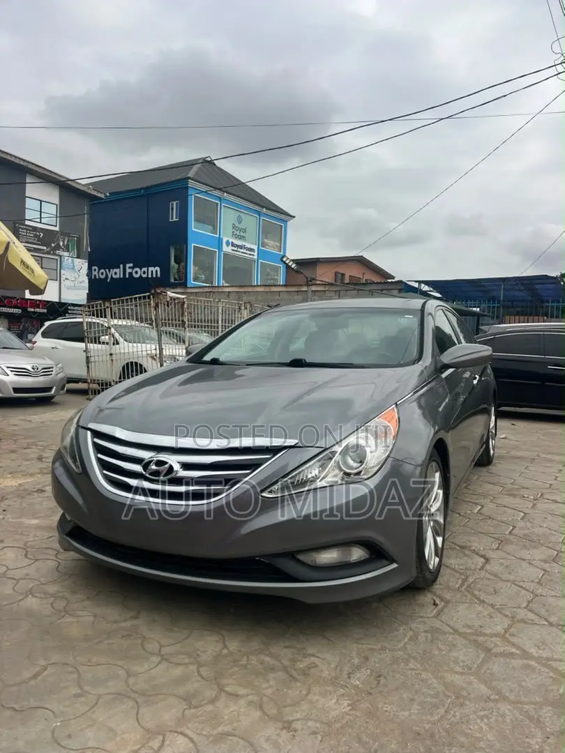 Hyundai Sonata Limited Sedan FWD (2.4L 4cyl 6A) 2012 Gray