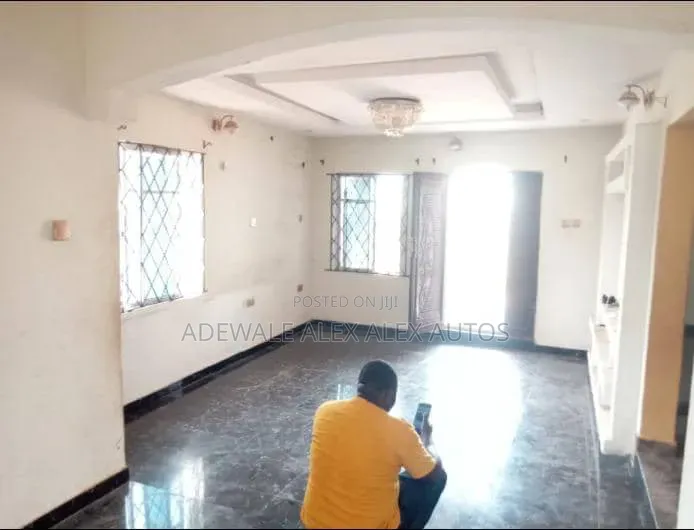3bdrm Bungalow in Igbogbo for rent