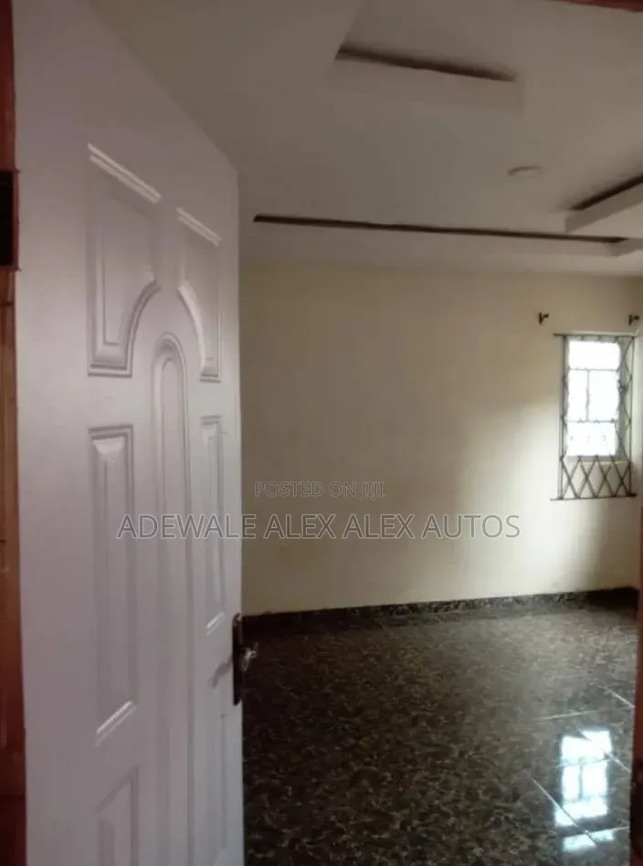 3bdrm Bungalow in Igbogbo for rent