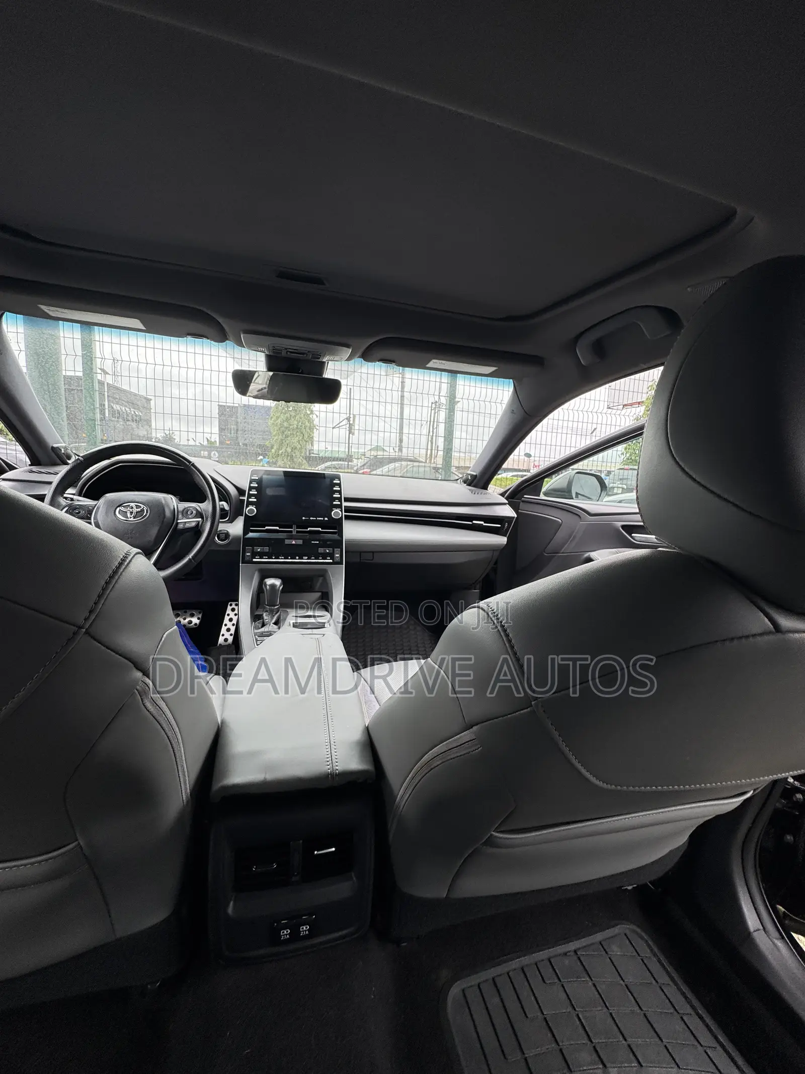 Toyota Avalon XSE FWD Sedan (3.5L V6 8A) 2019 Black