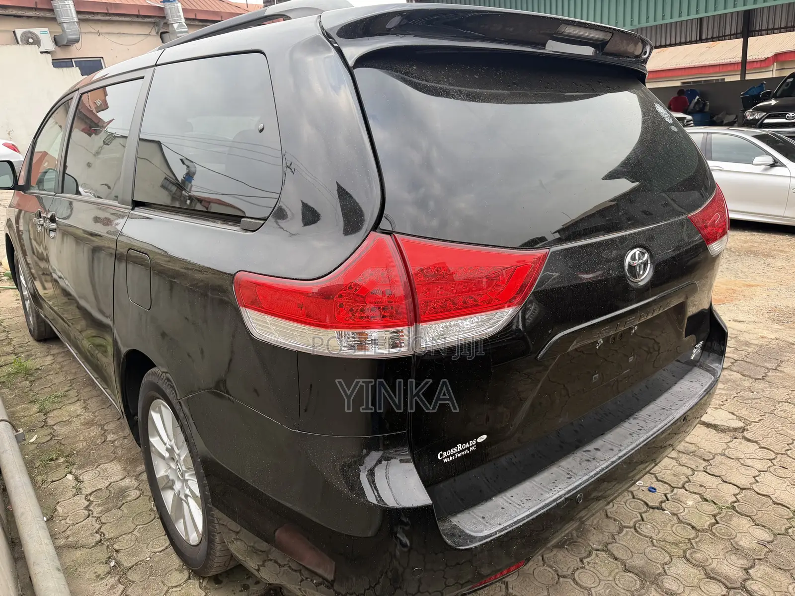 Toyota Sienna 2014 Black