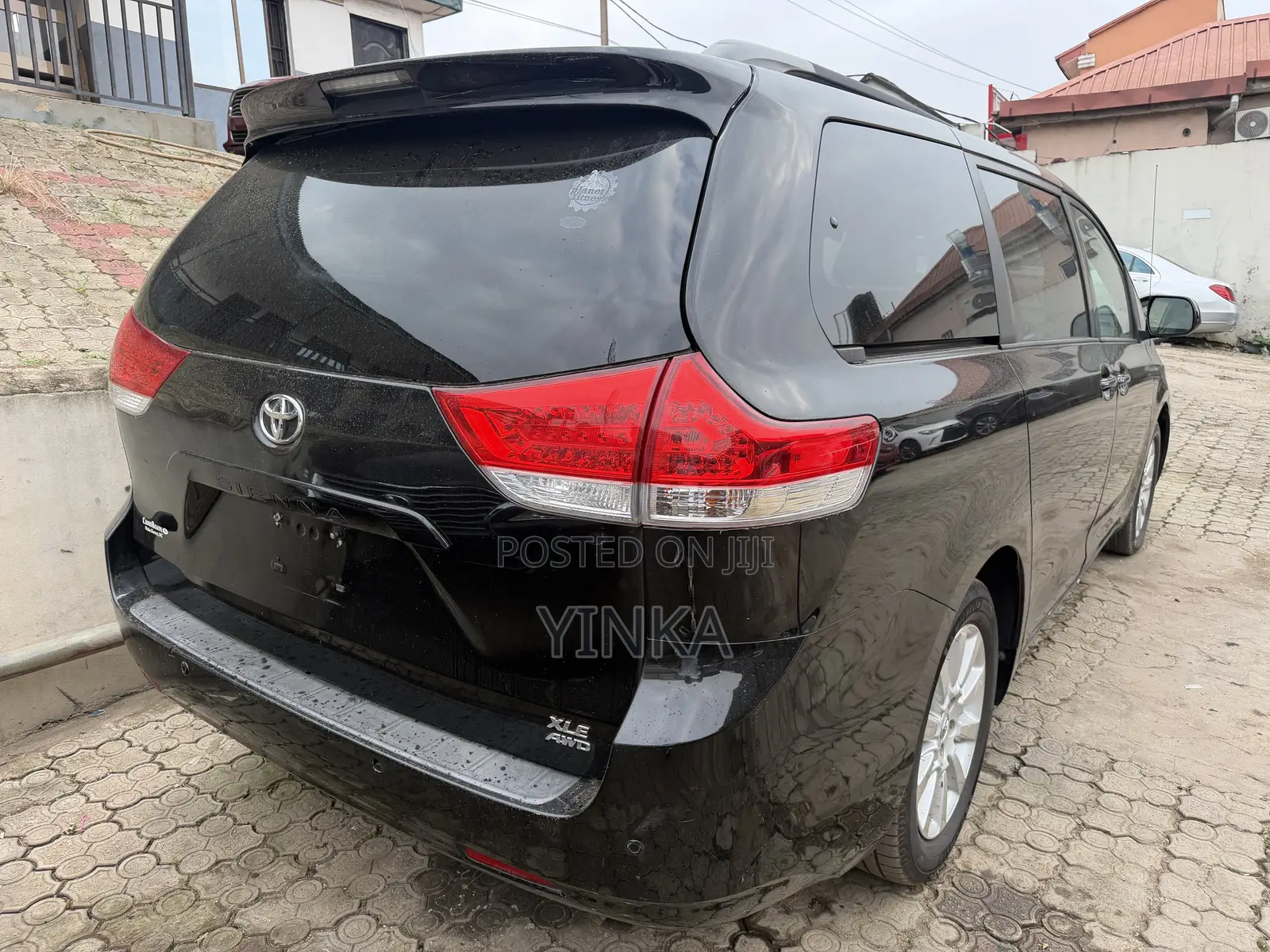 Toyota Sienna 2014 Black