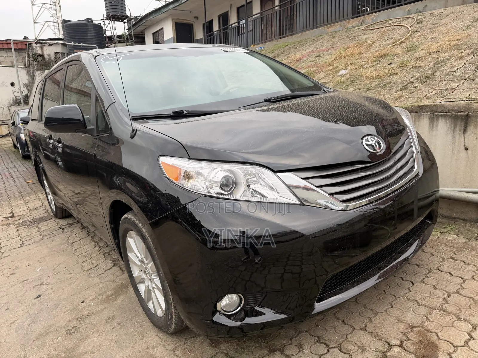 Toyota Sienna 2014 Black