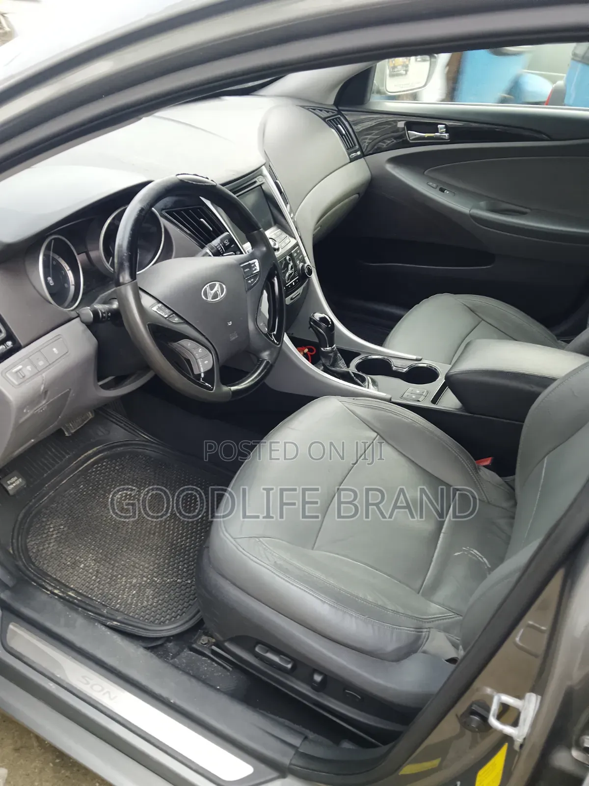 Hyundai Sonata Limited Sedan FWD (2.4L 4cyl 6A) 2013 Ivory