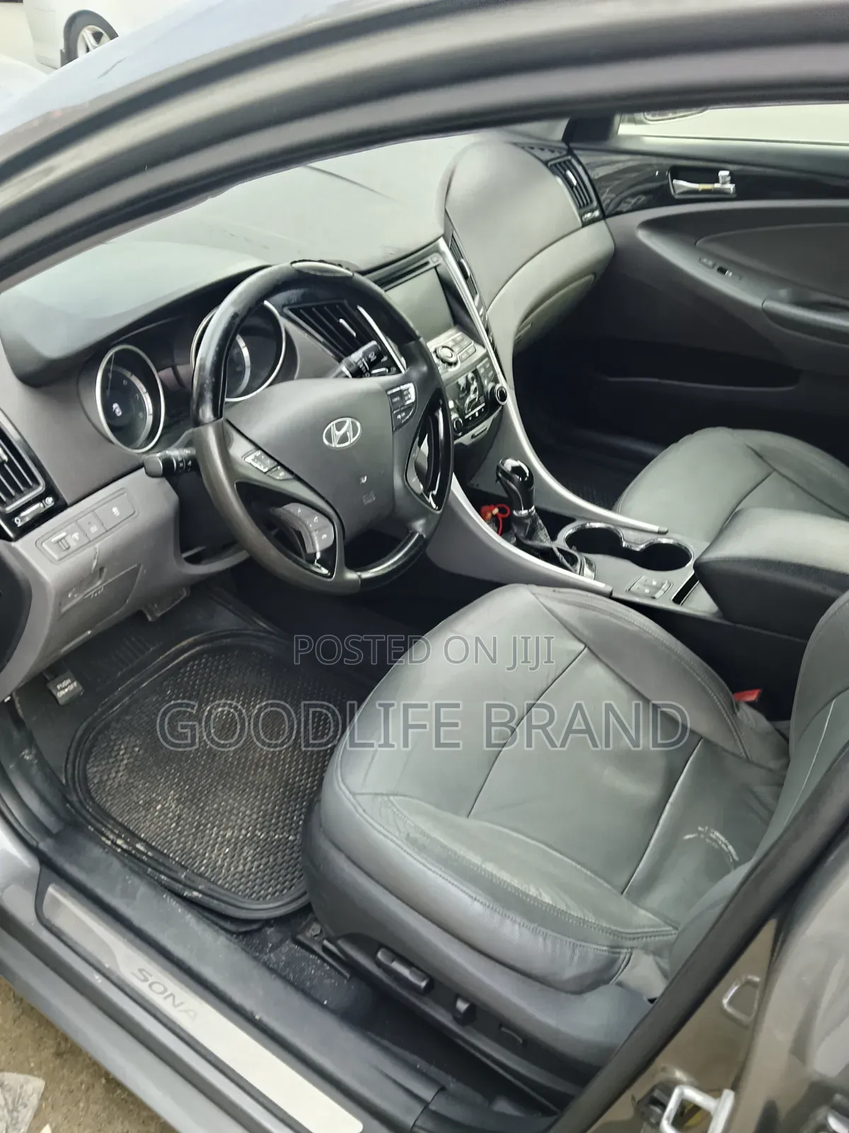 Hyundai Sonata Limited Sedan FWD (2.4L 4cyl 6A) 2013 Ivory