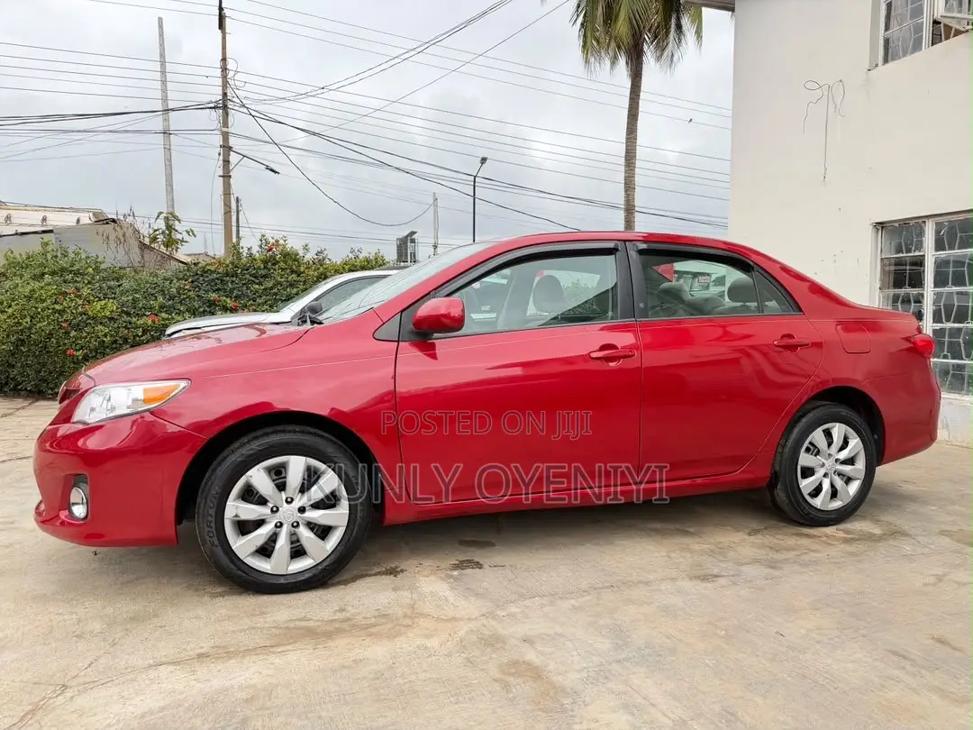 Toyota Corolla LE 4dr Sedan (1.8L 4cyl 4A) 2012 Red