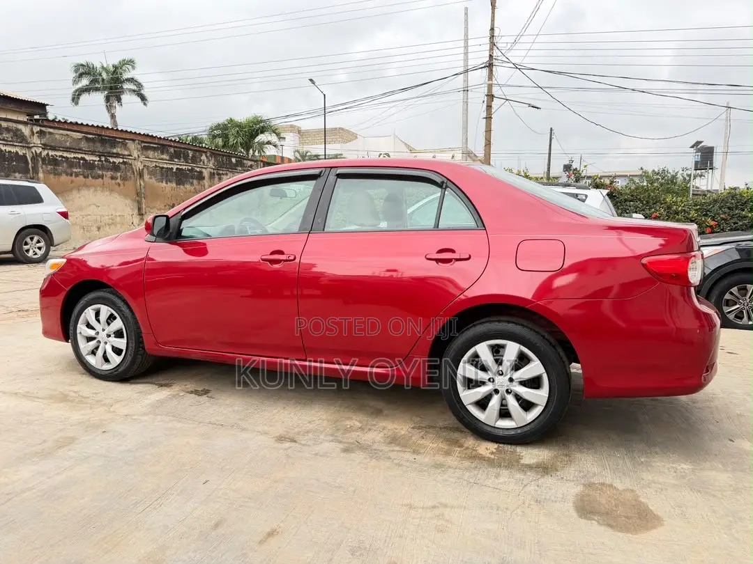 Toyota Corolla LE 4dr Sedan (1.8L 4cyl 4A) 2012 Red