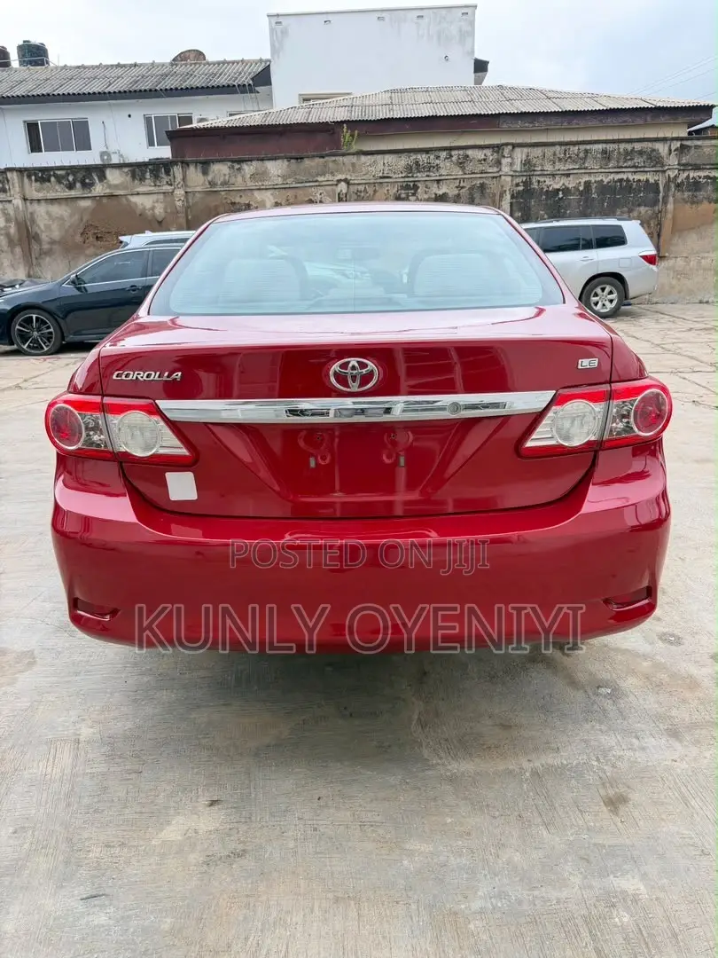 Toyota Corolla LE 4dr Sedan (1.8L 4cyl 4A) 2012 Red