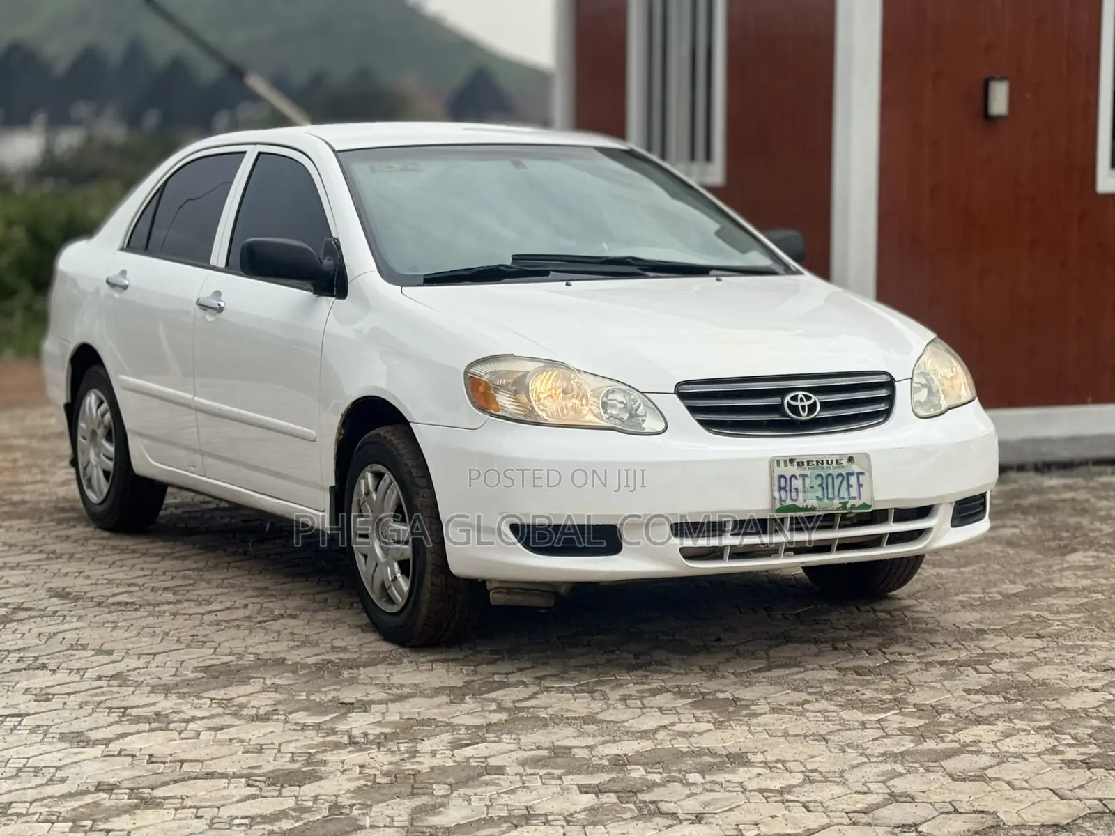 Toyota Corolla 2004 White
