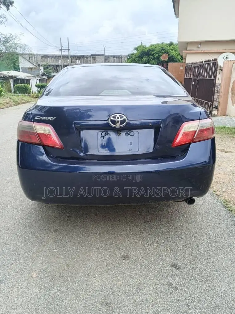 Toyota Camry LE 4dr Sedan (2.4L 4cyl 5A) 2009 Blue