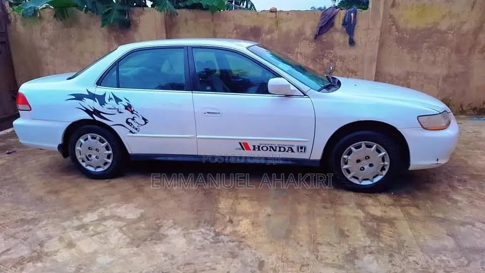 Honda Accord 2002 White