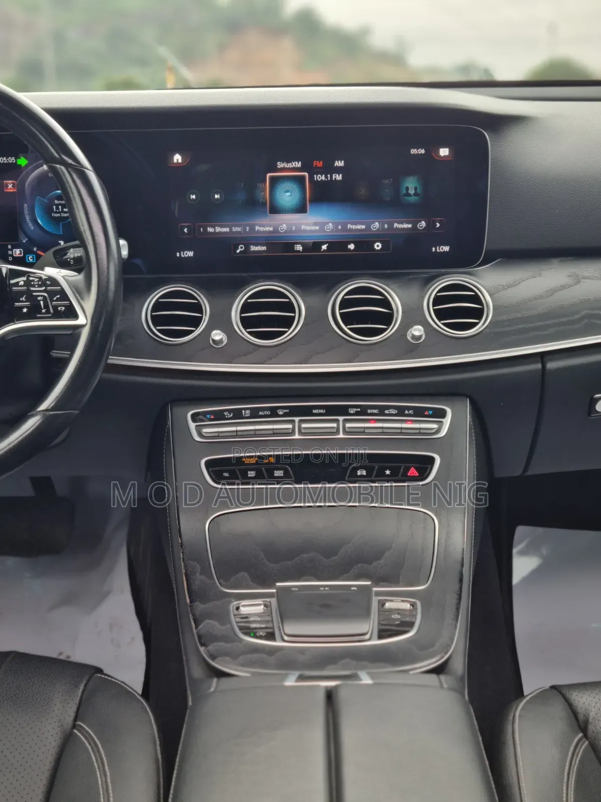 Mercedes-Benz E350 2021 Blue