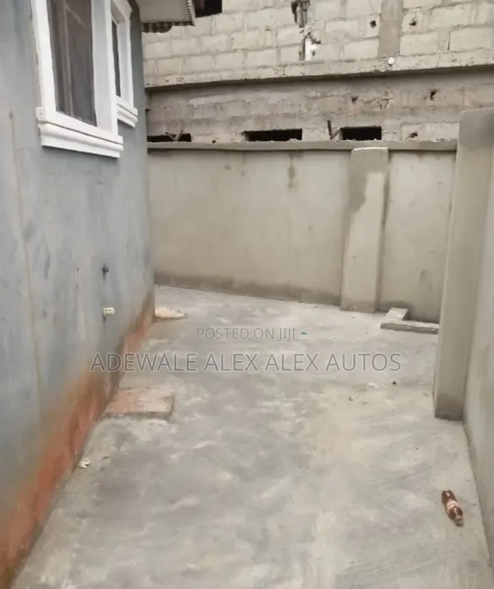 3bdrm Bungalow in Igbogbo for rent