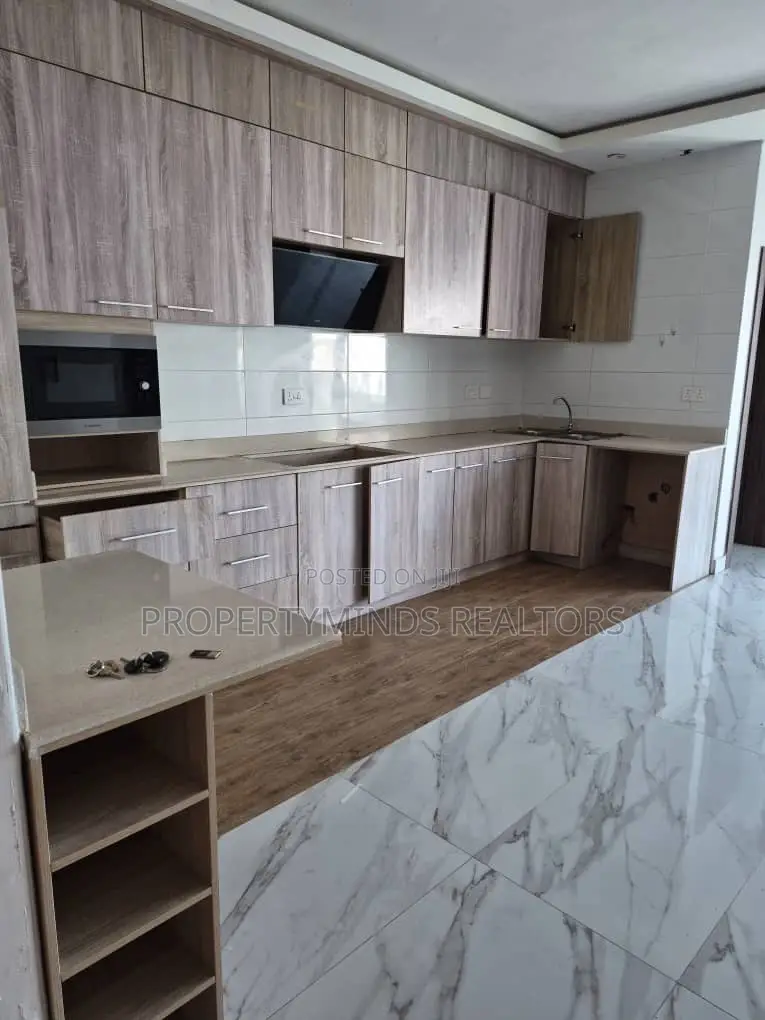 2bdrm Block of Flats in Perinwinkle Estate, Lekki Phase 1 for rent