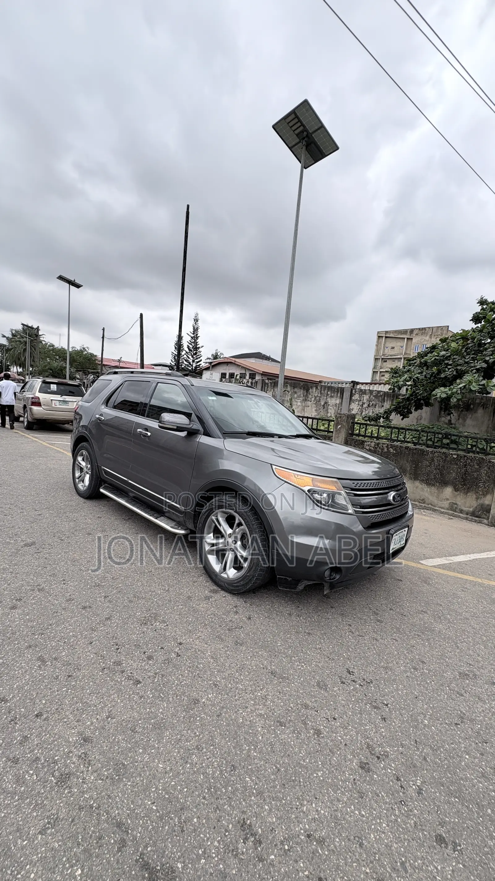 Ford Explorer 2013 Gray