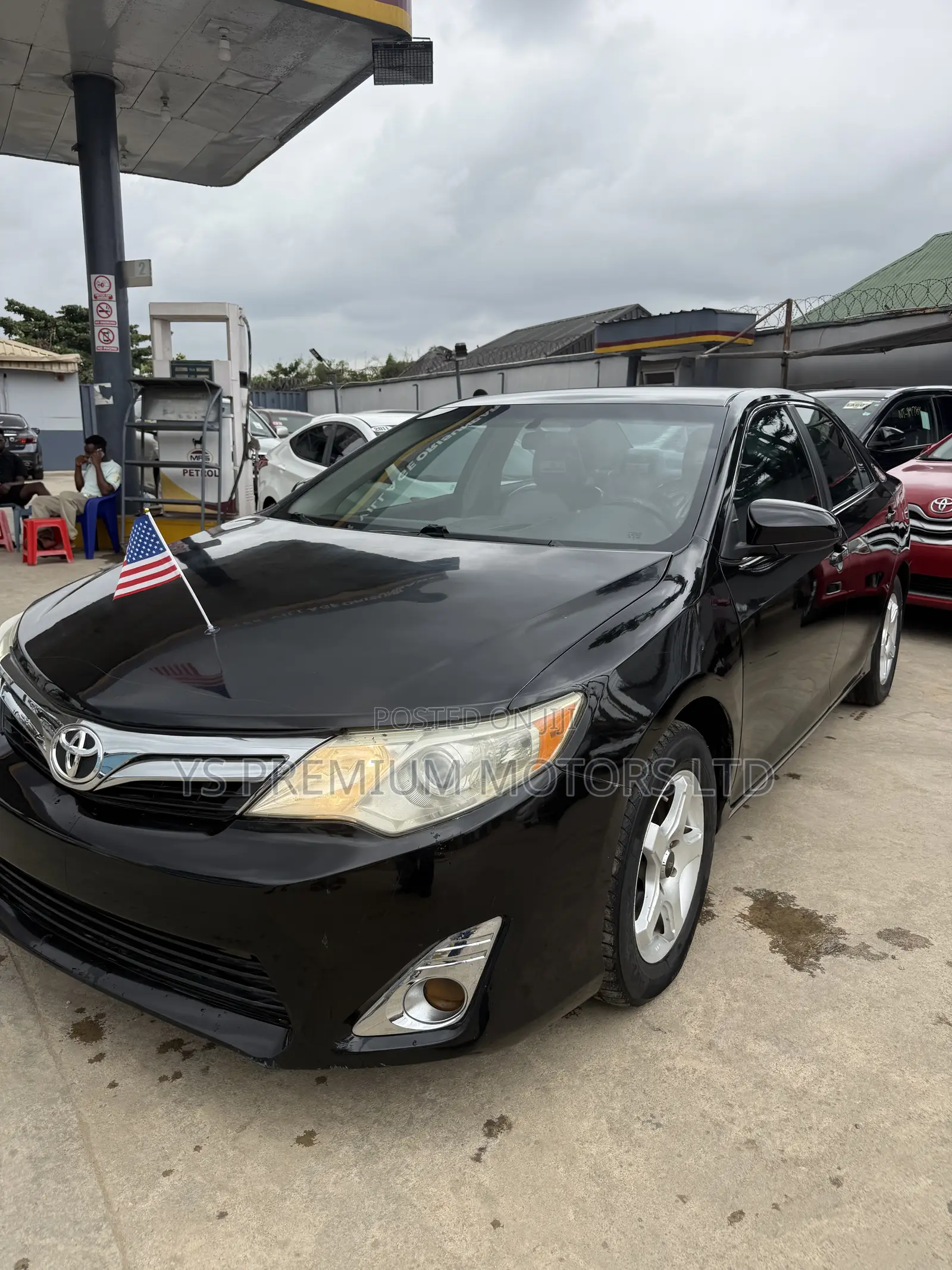 Toyota Camry LE 4dr Sedan (2.5L 4cyl 6A) 2012 Black