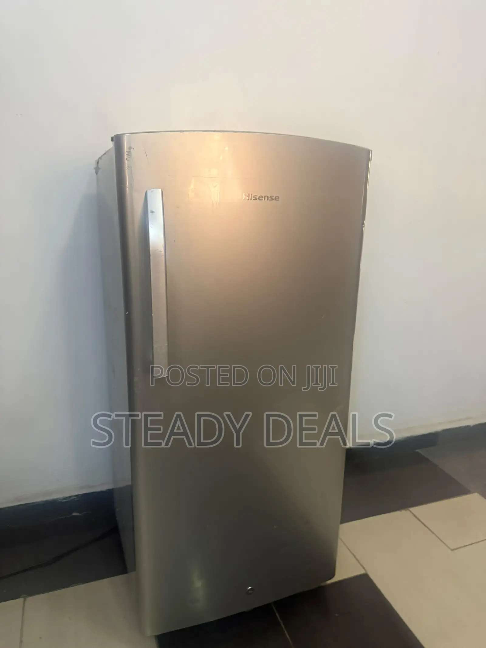 Hisense Single Door Refrigerator / Bar Fridge (120L / 121L)