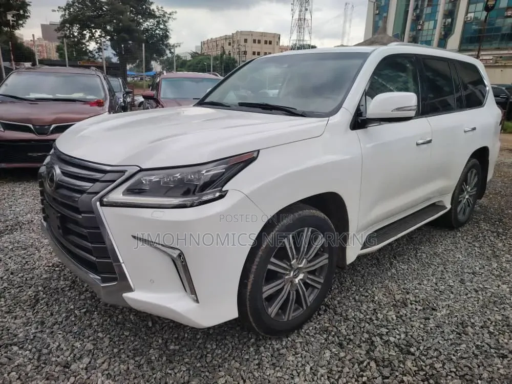 Lexus LX 2017 White