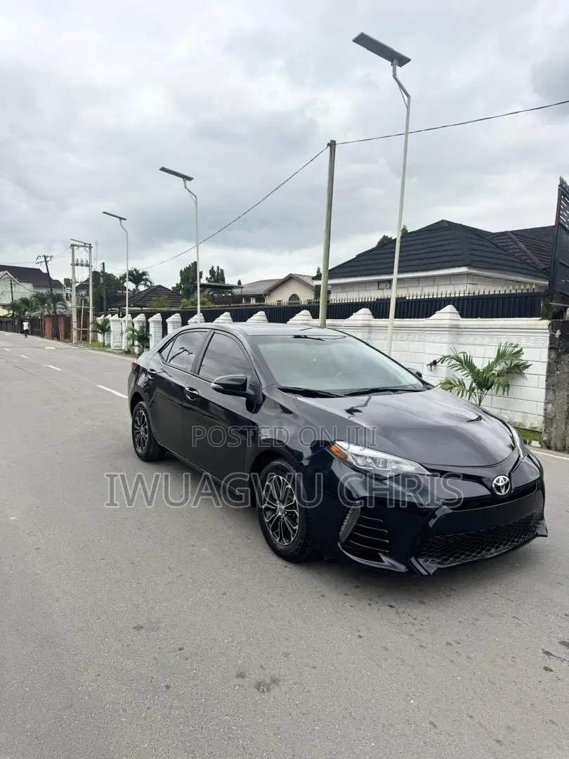 Toyota Corolla 2016 Black