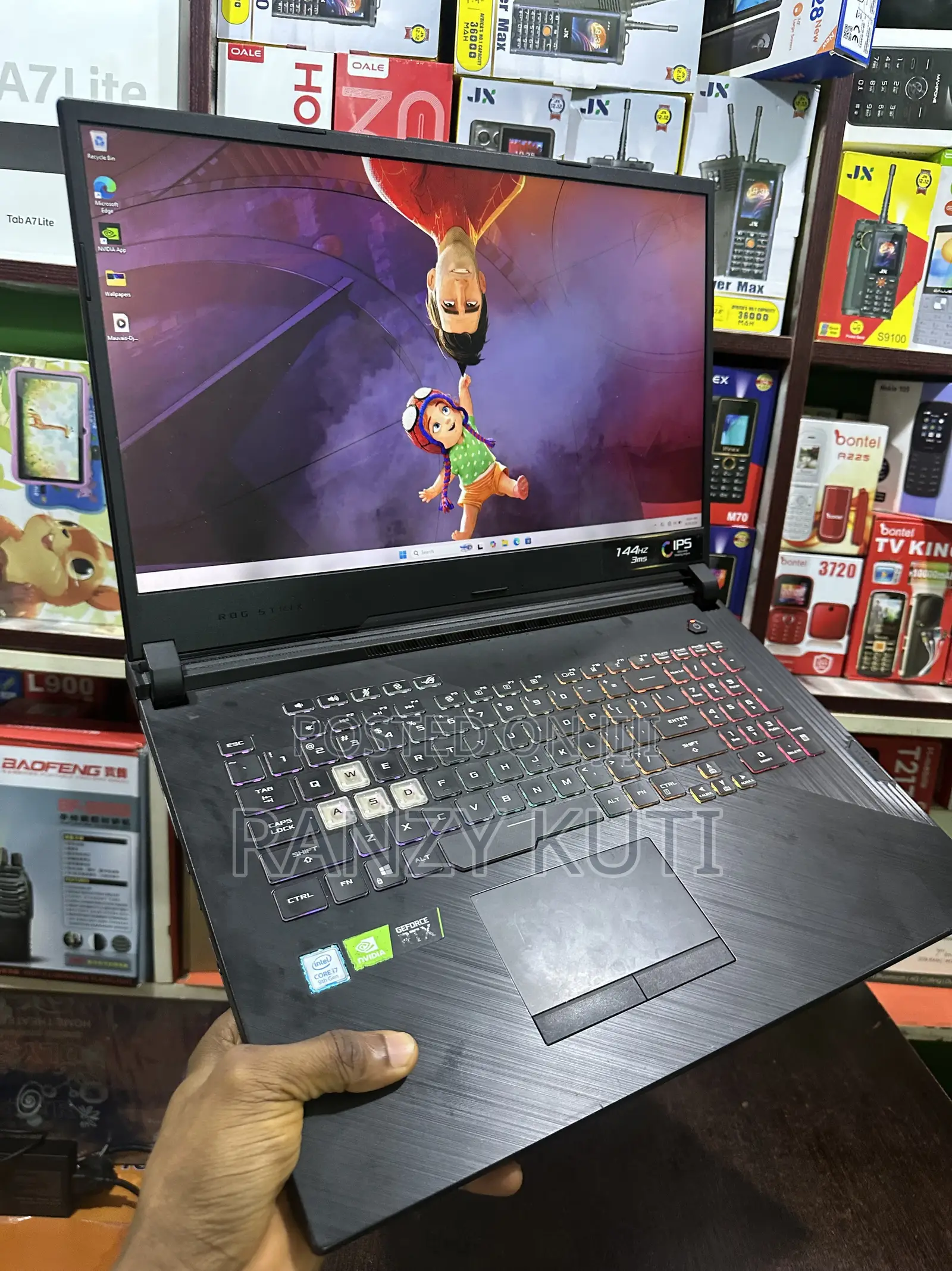 Laptop Asus ROG Strix G17 16GB Intel Core i7 SSD 512GB