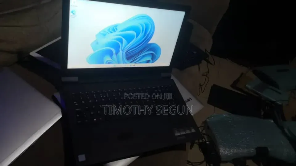 Laptop Lenovo V110 8GB Intel Core i5 SSD 256GB