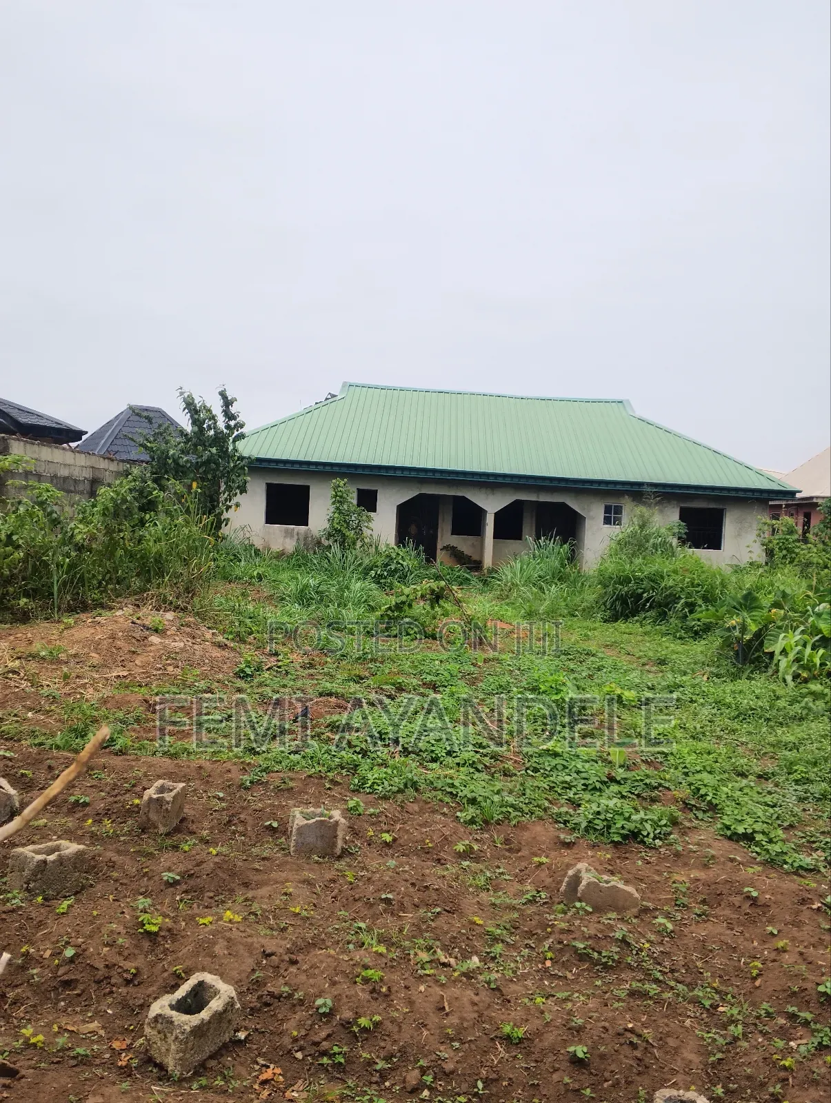 4bdrm House in Ire Estate, Igbogbo for sale