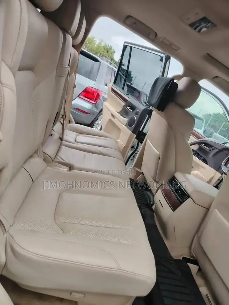 Lexus LX 2017 White