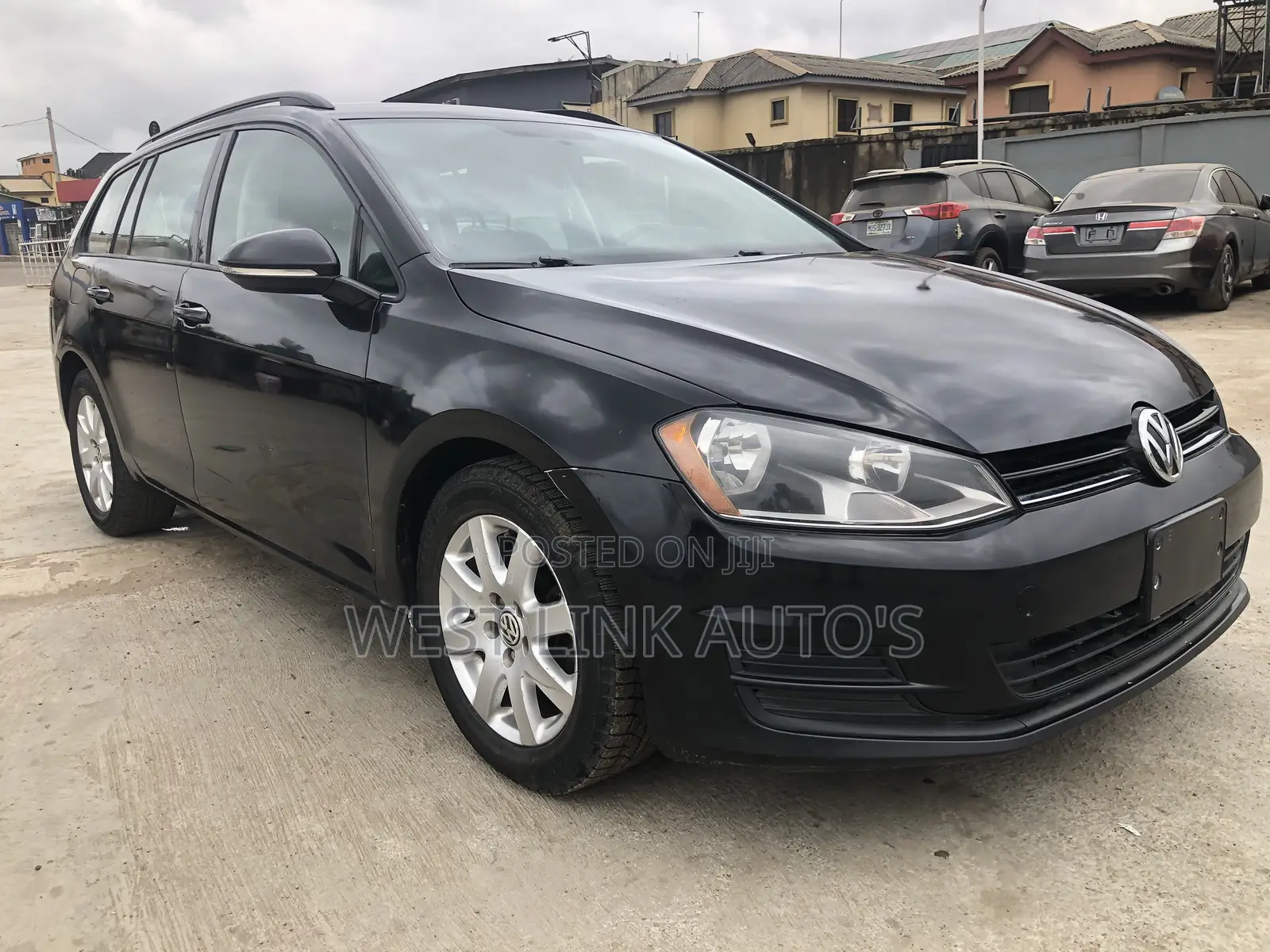 Volkswagen Golf TSI S 4-Door FWD 2017 Black