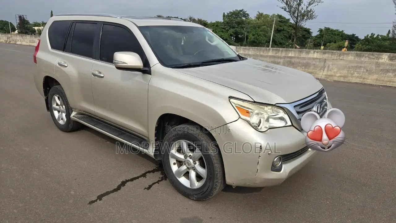 Lexus GX 460 2010 Gold
