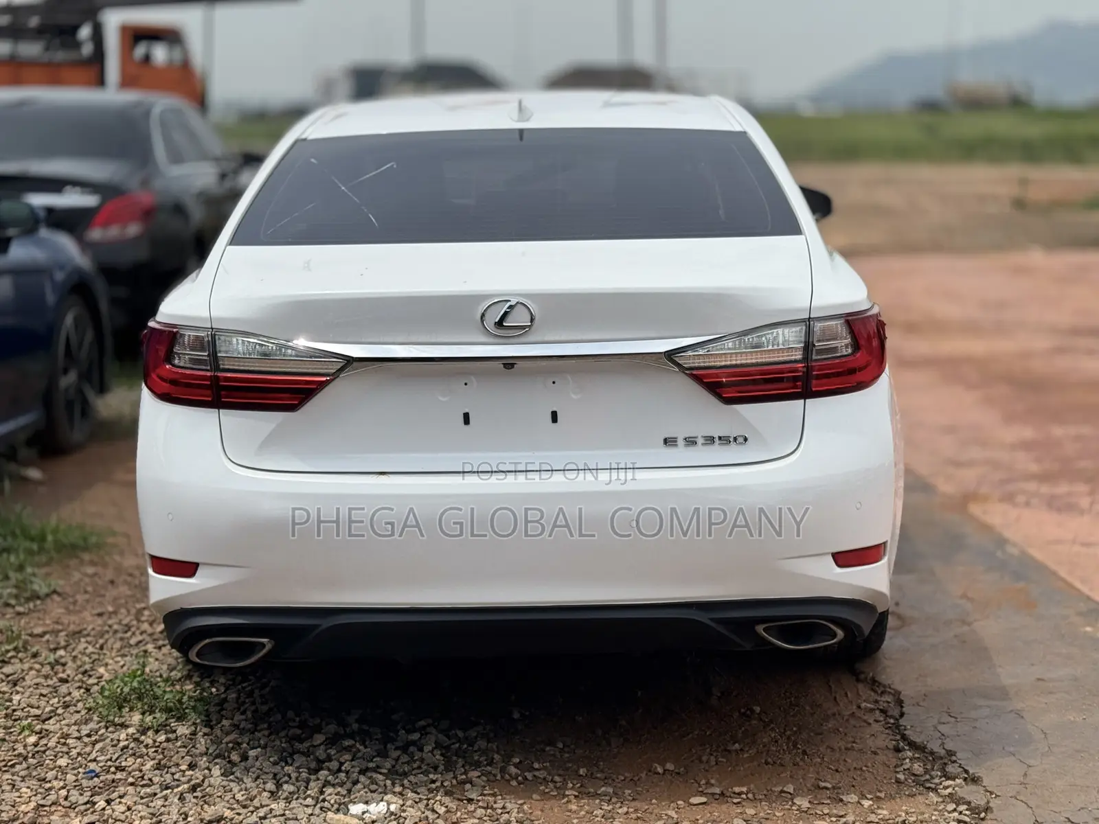 Lexus ES 350 FWD 2016 White