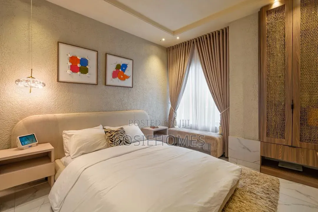 Extremely Cozy *2* Bedroom Apartment