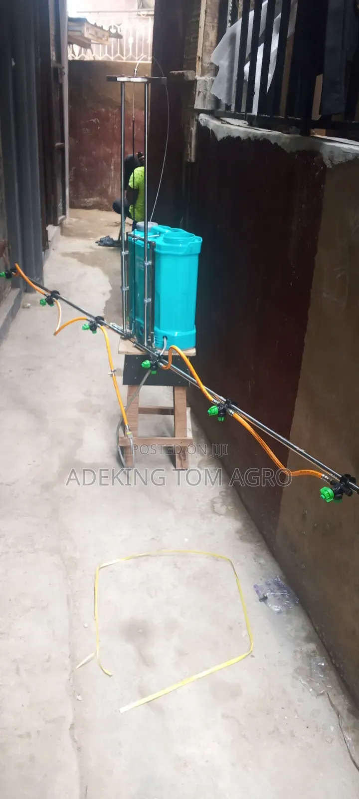 Rechargeable Chemical Sprayer With Extended Pole
