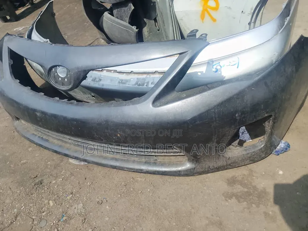 Empty Bumper Toyota Corolla 2010