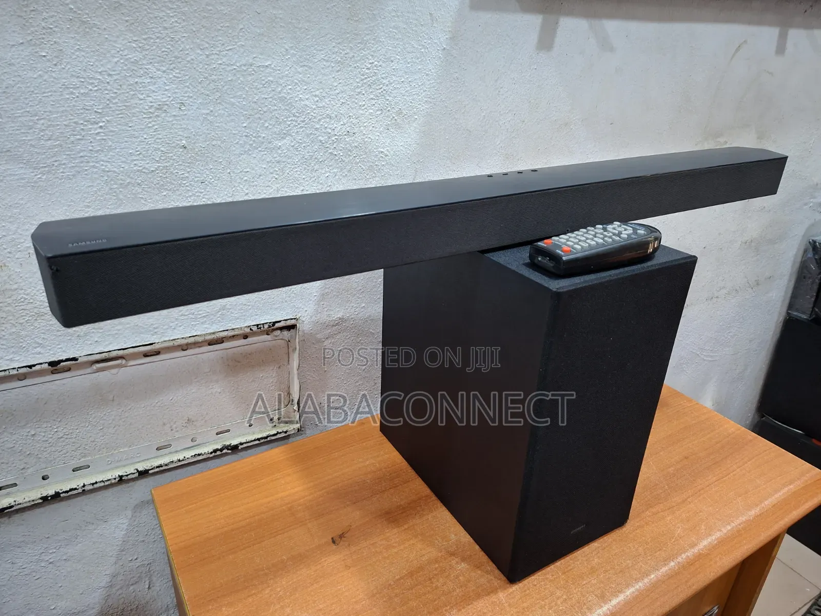 2023 Samsung Soundbar C450 With Its Wireless Subwoofer