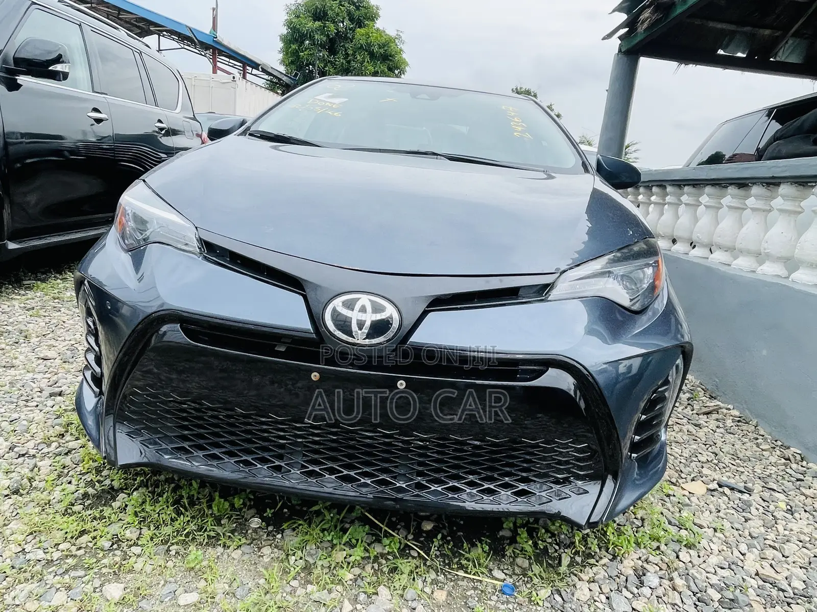 Toyota Corolla LE 4dr Sedan (1.8L 4cyl CVT) 2017 Gray